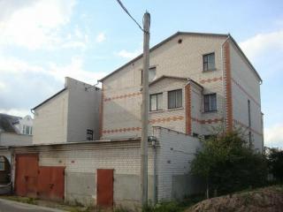 Дом, Брест, 2 этажа, 627 / 472, 15 комн., 2 встр. гаража. Лот - 90953
