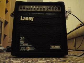 ПРОДАЮ Laney RB2 (торг)